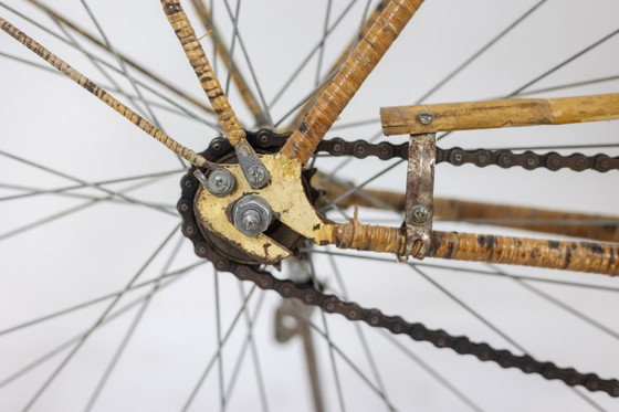 Image 1 of Bicicletta in bambù e rattan. Realizzata a mano negli anni '70.