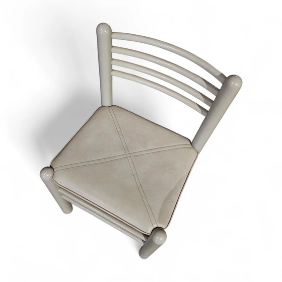 Conjuntos de comedor / Mesa / 5 Sillas / Estructura Madera Gris Claro / Asiento Cuero / Alemán / Años 80 / (photo 6 of 24)