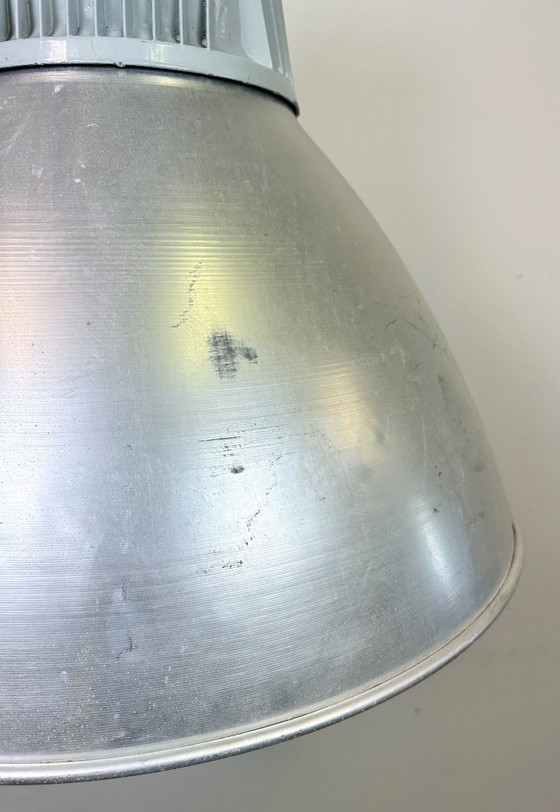 Image 1 of Große industrielle Aluminium-Pendelleuchte von Elektrosvit, 1960er Jahre