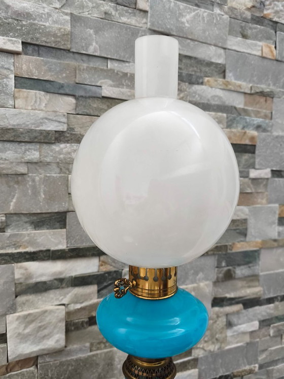 Lampe vintage verre opalin 1960s style Napoléon 3 (photo 9 of 11)
