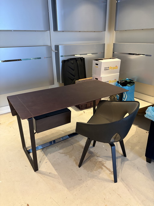 Poltrona Frau Fred Desk