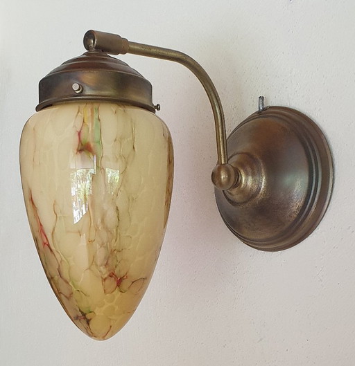 Art-Deco-Wandleuchte aus Opalglas