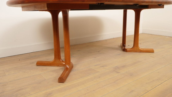 Vintage Extendable Round Dining Table | Dyrlund | Solid Teak | Danish | – Wood (photo 8 of 11)
