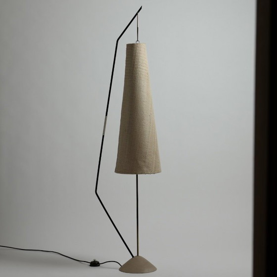 Rare Lampadaire Kaiser Leuchten avec abat-jour en fibre tressée, Allemagne, années 1950 – Wicker, Brass (photo 4 of 16)