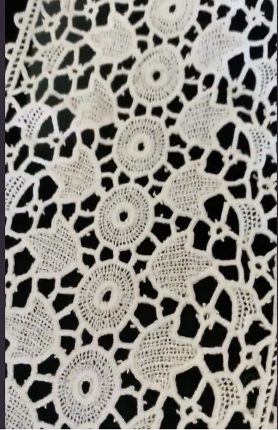 Antique Luxeuil Lace Table Runner - 114 x 32 cm - 1900-1930, Table accessories, Cotton, Creme (photo 3 of 9)