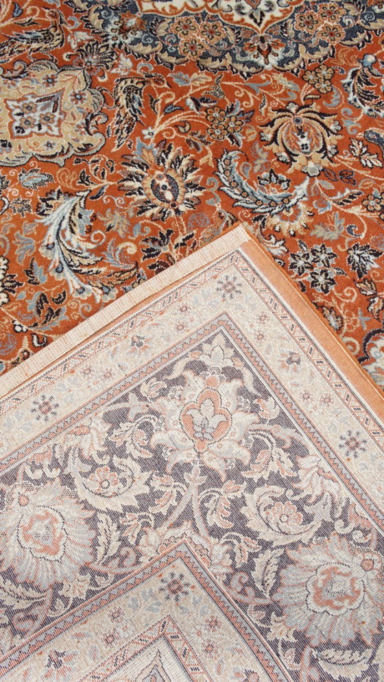 Image 1 of Vintage oosters vloerkleed met sprekende kleuren en motieven 342x249cm