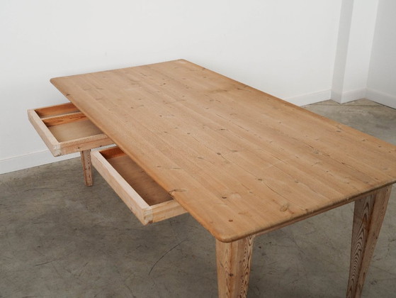 Image 1 of Kiefernholztisch, dänisches Design, 1990er Jahre, hergestellt in Dänemark