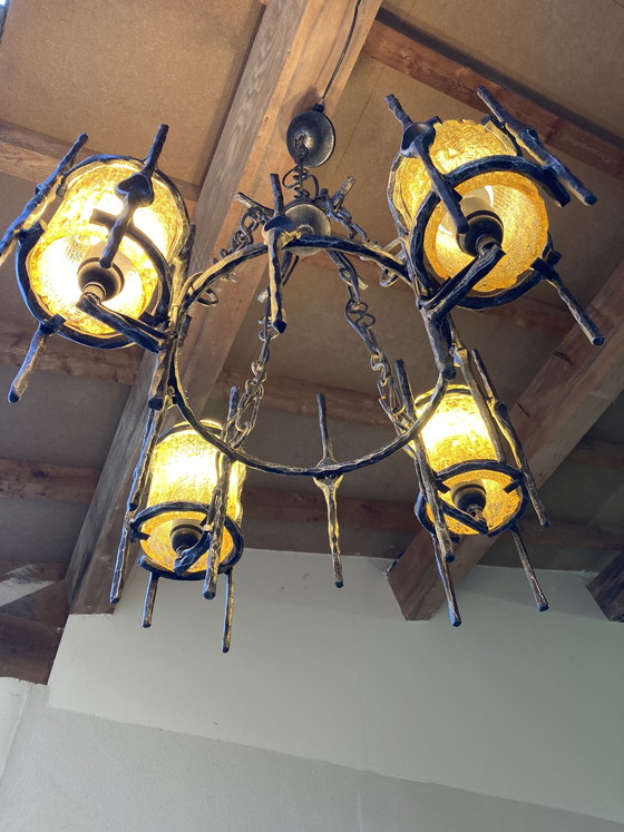 Image 1 of Imponente lampadario in stile brutalista, ispirato a Marcello Fantoni, risalente agli anni '60.