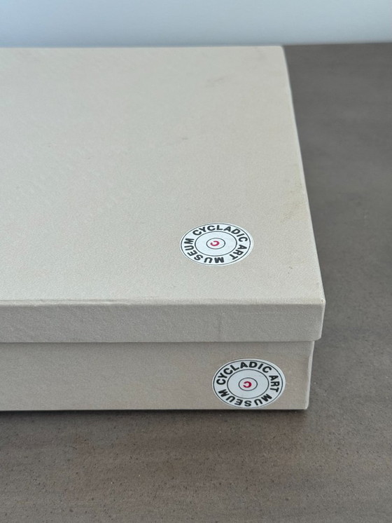 Image 1 of Schmuckschale/Aschenbecher aus Metall im brutalistischen Design, signiert vom Kykladischen Kunstmuseum