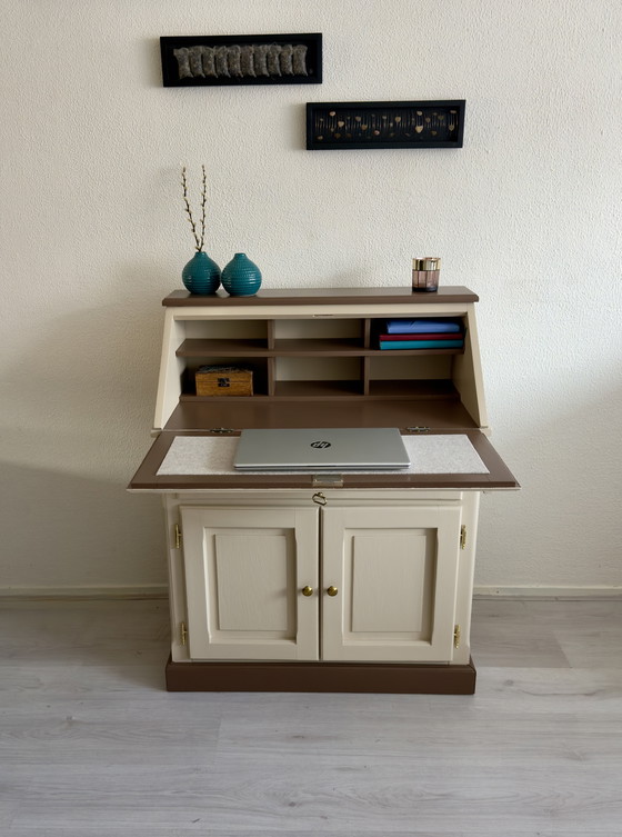 Image 1 of Secretaire gerystyled