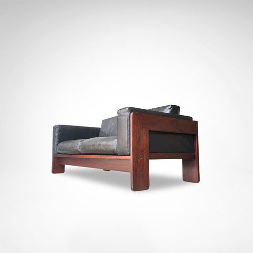 Sofá Bastiano de 2 plazas en palisandro y cuero, diseñado por Afra y Tobia Scarpa para Knoll International en la década de 1980.