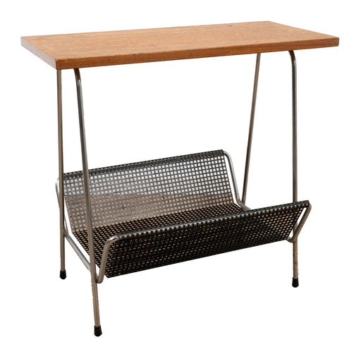 Porte-revues de Pilastro