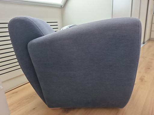 Opus armchair - reupholstering needed