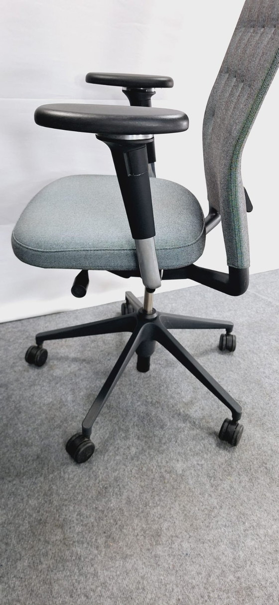 Image 1 of Sedia da ufficio Vitra ID Chair