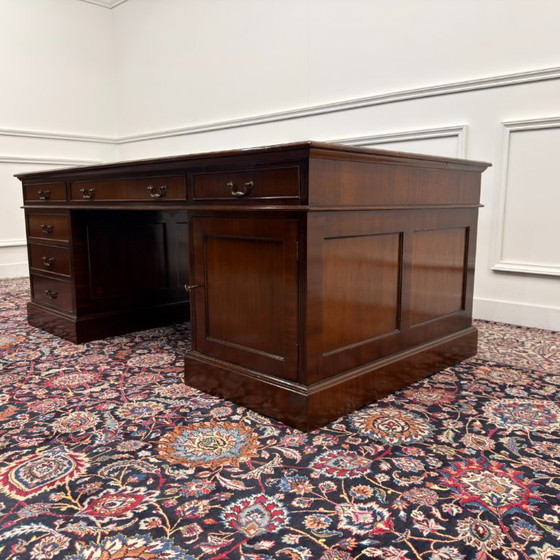 Scrivania da partner classica inglese molto grande – Scrivanie, Leather, Wood (photo 6 of 19)