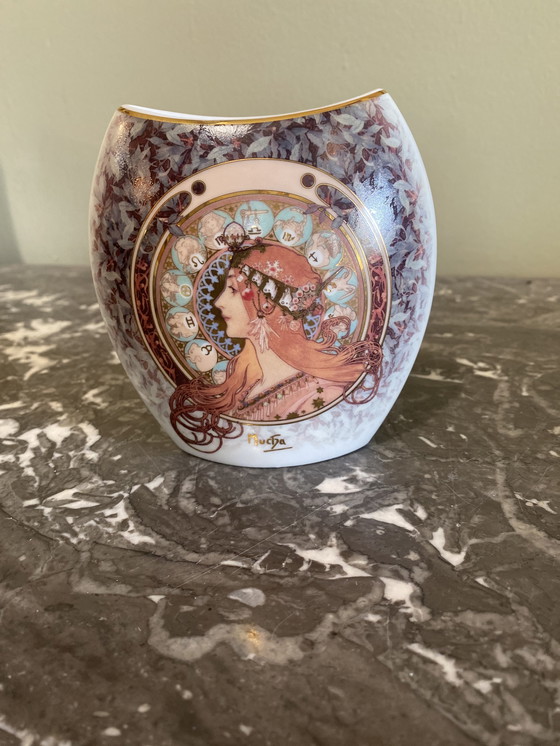 Image 1 of Vaso Mucha art nouveau