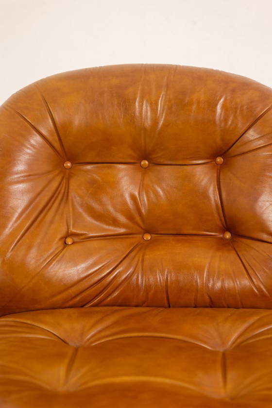 Image 1 of Carlo Di Carli. Lederen en metalen fauteuil. Jaren 70.