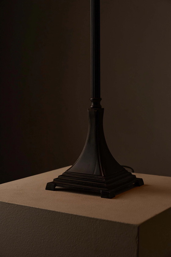 Lampe de table en métal de style néoclassique avec abat-jour en tissu, années 1990 (photo 4 sur 5)