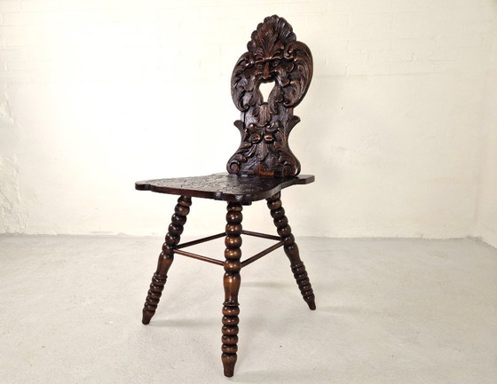 Image 1 of Antique Gothic hall chair Bobbin Legs