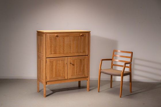 Image 1 of Van den Berghe Pauvers Barschrank aus Eiche