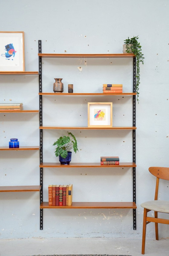 Image 1 of Vintage walnotenhouten wandplank, String shelf, midden 20e eeuw, jaren 60/70
