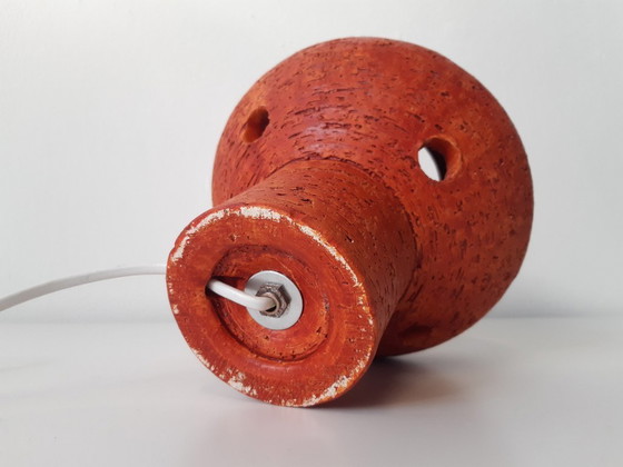 Image 1 of Keramieken vintage tafellamp, chamotte klei, oranje brutalist aardewerken mcm lamp