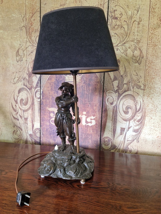 Image 1 of Belle lampe de mousquetaire ancienne