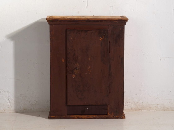 Antique painted cabinet in pine wood – Central Europe, circa 1900 – Storage cabinet (photo 40 of 40)