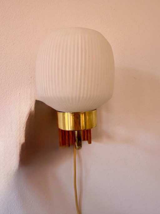 Swedish wall sconce – wandlampen, Glass, Wood (photo 2 of 5)