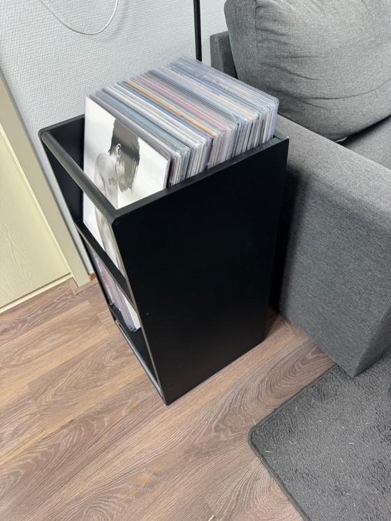 Image 1 of Mueble para discos de vinilo de madera negra