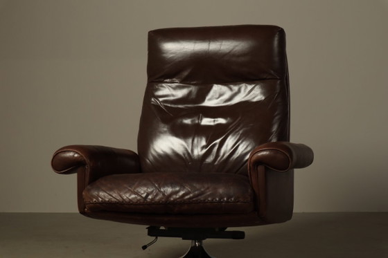 Image 1 of Sillón reclinable giratorio de cuero DS-31 de De Sede, Suiza, década de 1970.