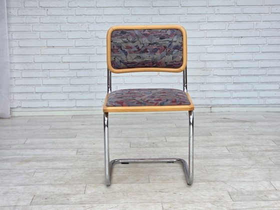 Image 1 of Juego de 4 sillas de comedor italianas de estilo Bauhaus, de la década de 1970.