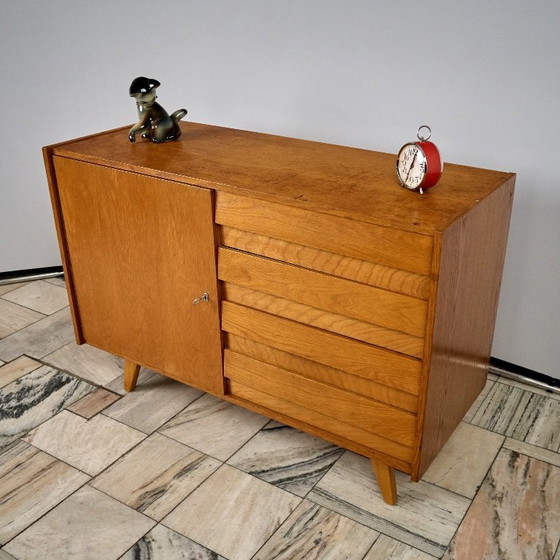Image 1 of Credenza vintage in quercia di Jiří Jiroutek, anni '60, Cecoslovacchia