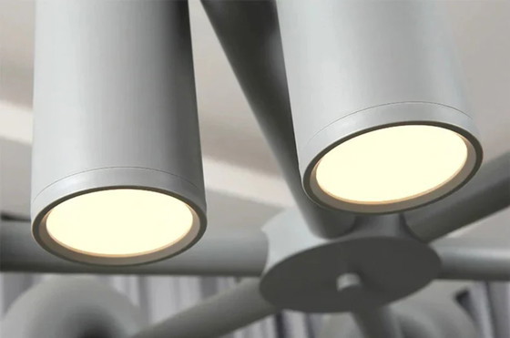 Image 1 of Lustre Cirkus à 8 bras au design tubulaire moderne et architectural