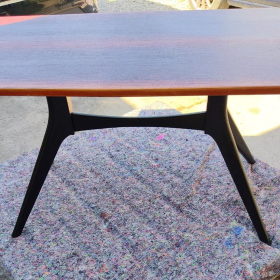Image 1 of Table basse Vintage Scandinave en teck et piètement noir - années 60