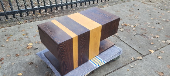 Image 1 of Tavolino da caffè di design con cassetti, fatto a mano