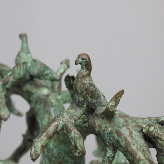 Image 1 of Patinierte Bronzeskulptur eines Baobabbaums mit Vögeln, signiert TM, 1980er Jahre