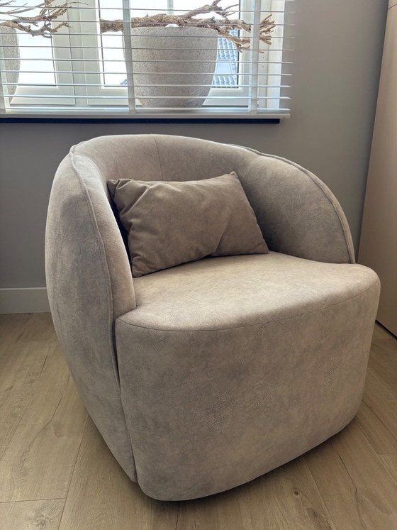 Image 1 of 2 luxurious swivel armchairs from Arma Interiors