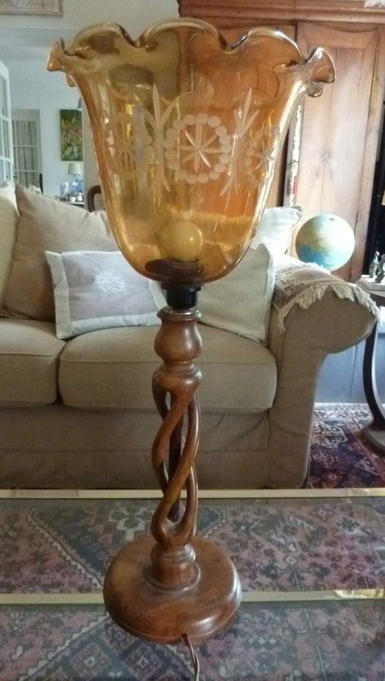 Image 1 of LAMPE A POSER