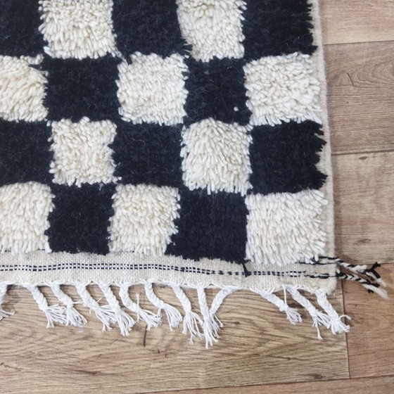 Image 1 of Checkered Berber Rug – Moroccan Wool Rug | 245 × 145 cm