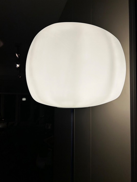 Image 1 of Stilvolle Stehlampe zu verkaufen