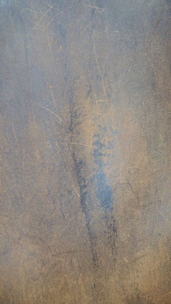 Image 1 of Karaktervolle vintage schapenleren oorfauteuil met een mooi patina