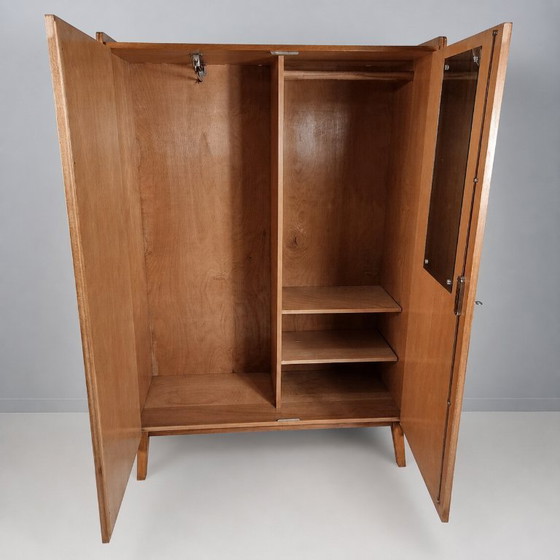 Image 1 of Vintage kledingkast in essenhout van Tatra Nabytok, jaren 70.