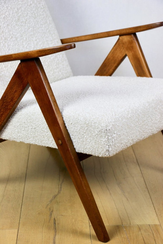 Image 1 of Fauteuil vintage B-310 VAR blanc structure bouclé années 1970