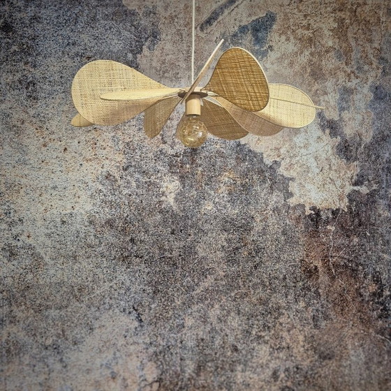 Image 1 of Flower suspension, Vent de Pétales model, 12 petals in rattan and fabric (customizable shade)