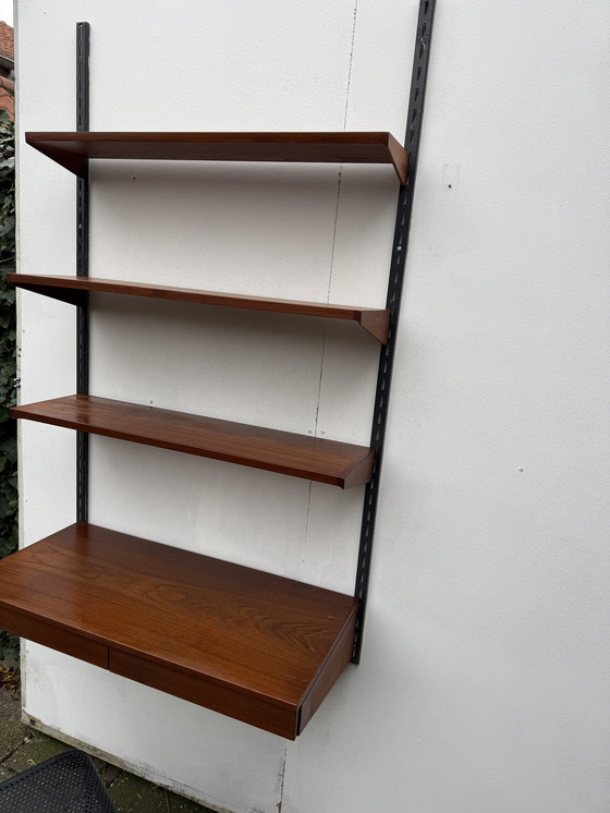 Image 1 of Kai Kristiansen Teakholz-Schreibtisch-Wandregal-Set aus den 1960er Jahren