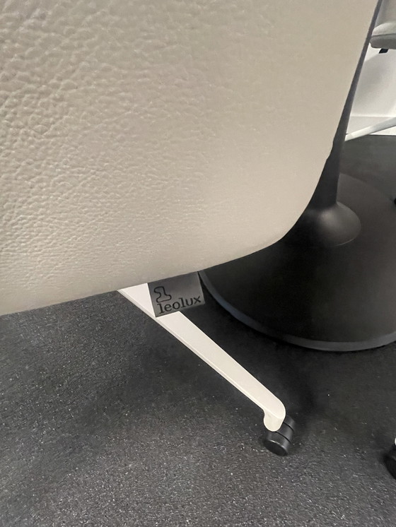 Image 1 of 4 Leolux Mara Twist chairs NEW