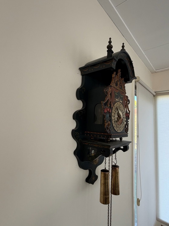 Hindelooper Wanduhr grün bemalt – Franz Hermle & Söhne, Uhren, Metall, Holz (photo 3 of 15)