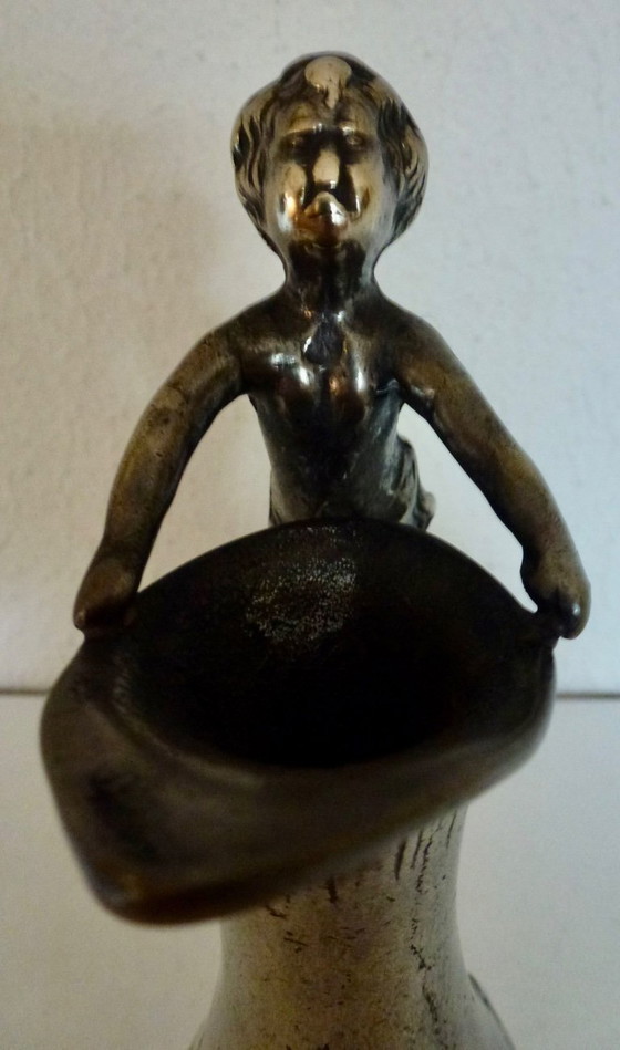 Image 1 of Jarrón Art Nouveau con putti