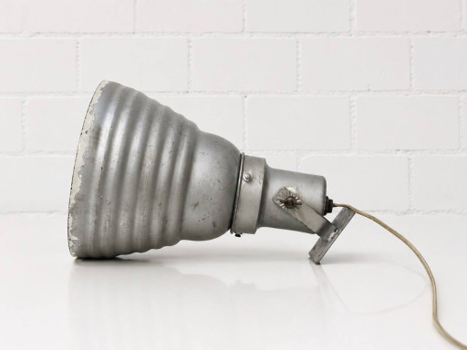 Industriële wand- of plafondspot van aluminium, jaren 1950-1960.
